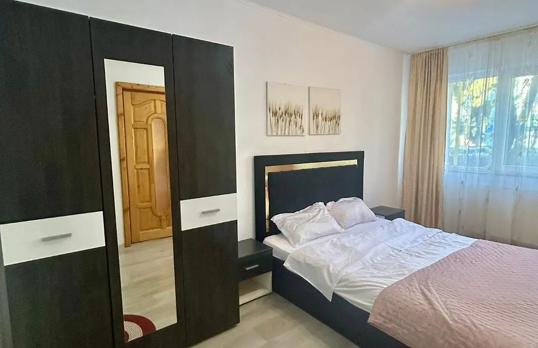 Aparthotel Brasov Neptun-1